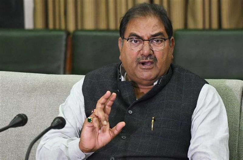 Abhay Chautala joins Chanot dharna, demands water connection from Bhakra pipeline