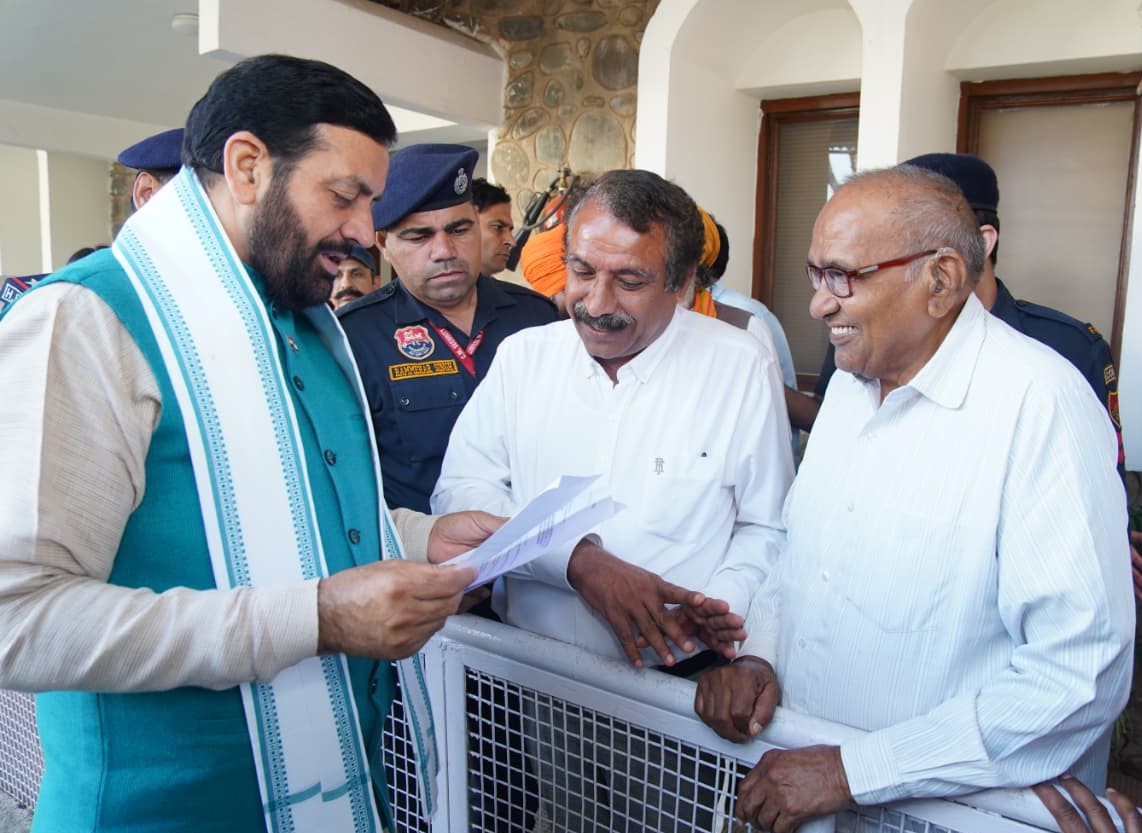 CM Nayab Singh Saini Listens to Public Grievances at Sant Kabir Kutir, Orders Swift Action