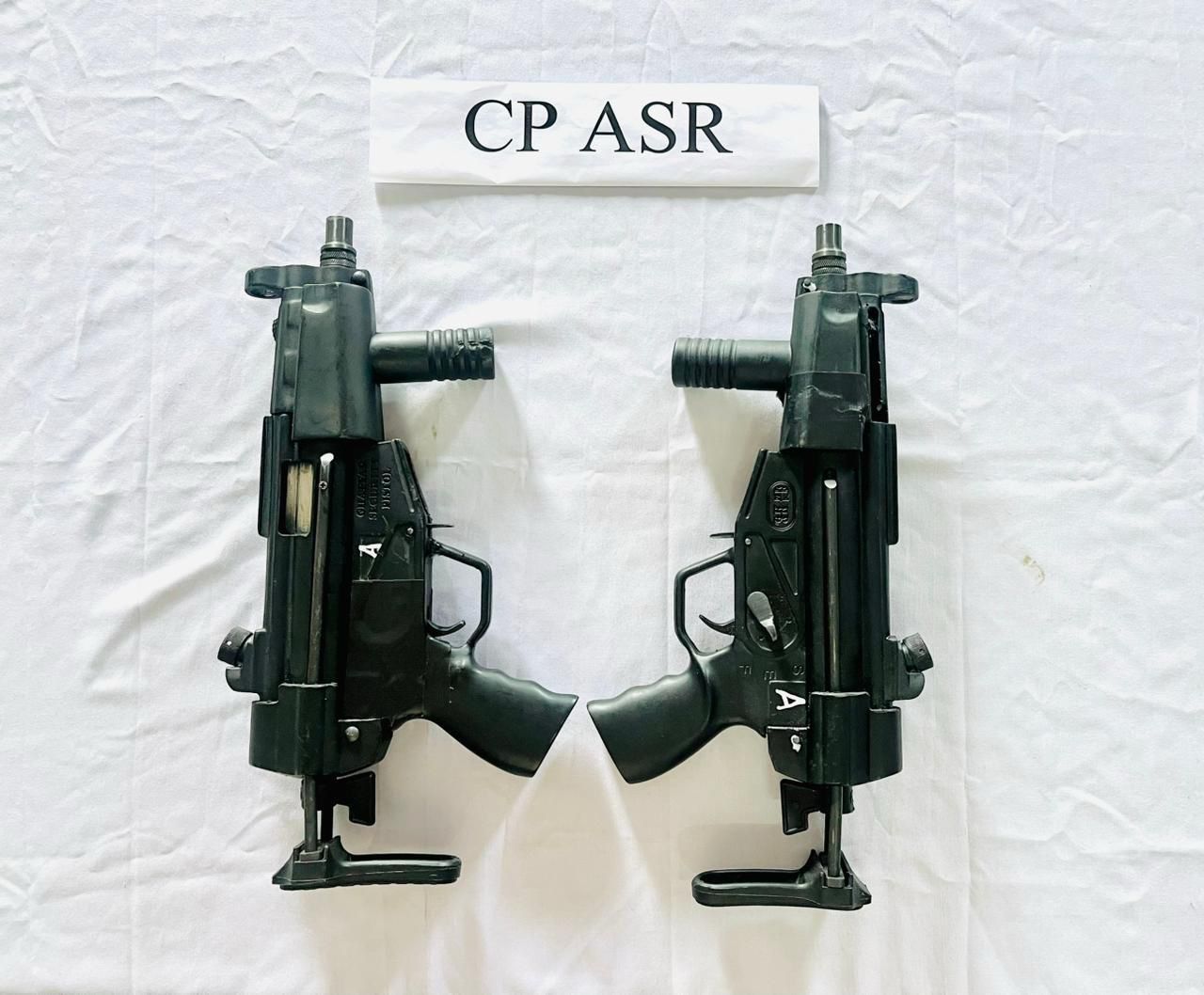 Major Crackdown in Amritsar! Police Bust Illegal Arms Consignment Linked to Gangster Goldy Dhillon