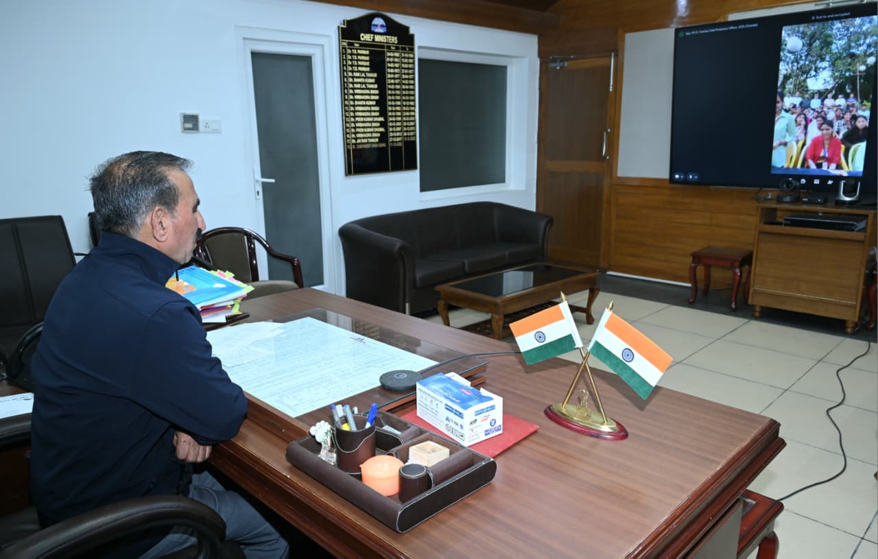 CM interacts with ‘Children of the State’ on exposure visit to Daman